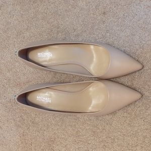 Michael Kors Alina Flex Kitten Pump